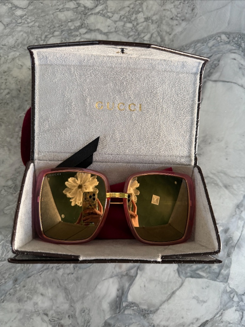 Authentic Gucci Pink Oversized Sunglasses - Picture 4 of 6